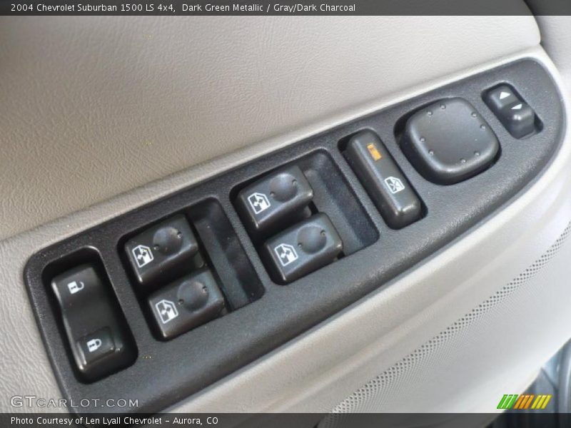 Dark Green Metallic / Gray/Dark Charcoal 2004 Chevrolet Suburban 1500 LS 4x4