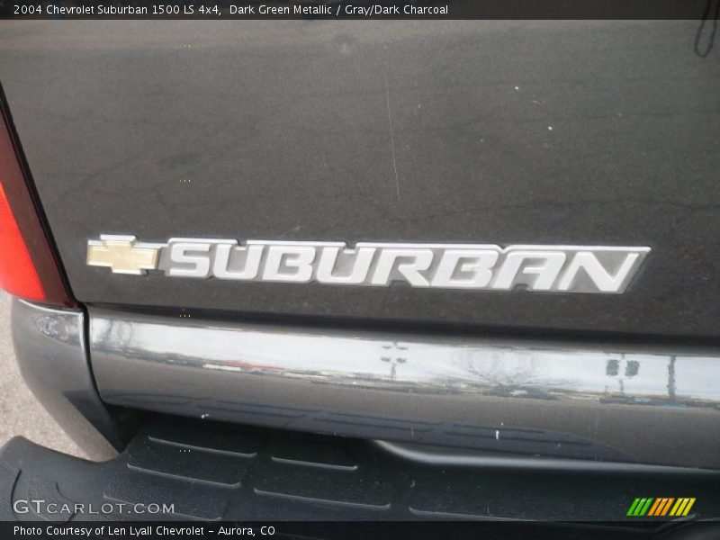 Dark Green Metallic / Gray/Dark Charcoal 2004 Chevrolet Suburban 1500 LS 4x4