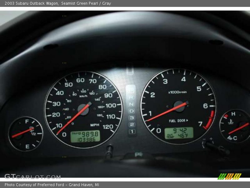 Seamist Green Pearl / Gray 2003 Subaru Outback Wagon