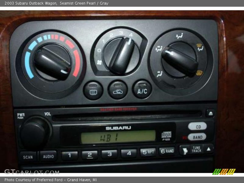 Seamist Green Pearl / Gray 2003 Subaru Outback Wagon