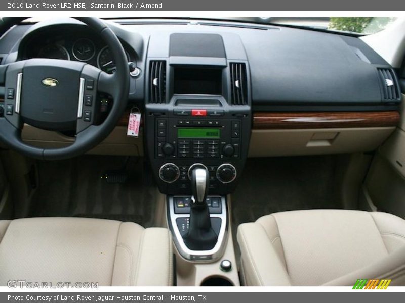 Santorini Black / Almond 2010 Land Rover LR2 HSE