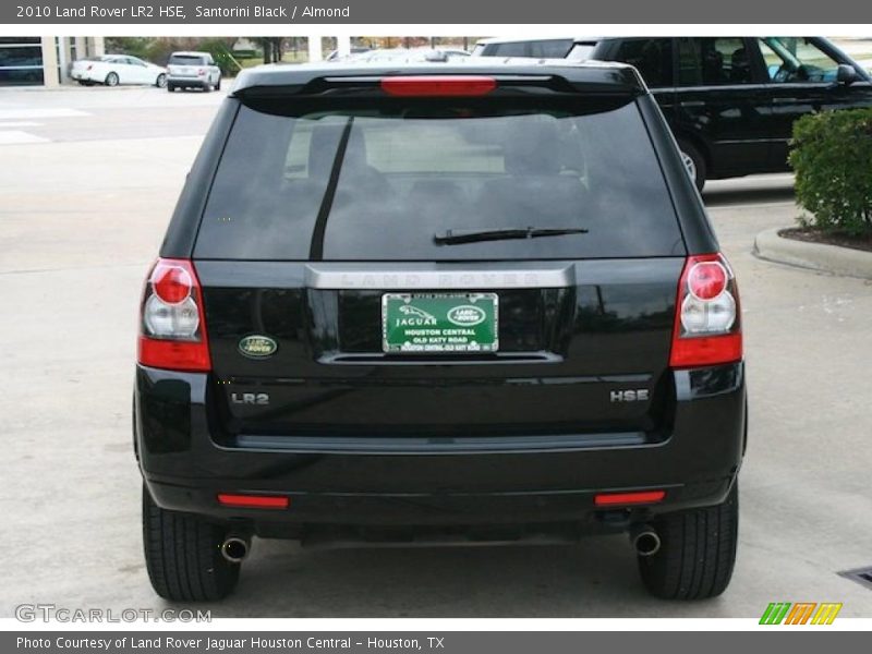 Santorini Black / Almond 2010 Land Rover LR2 HSE