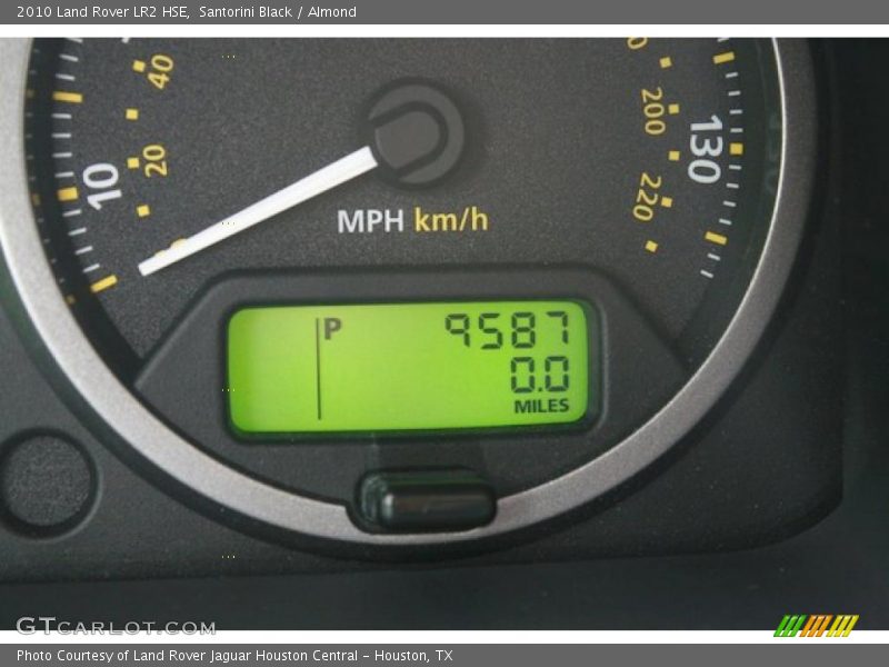Santorini Black / Almond 2010 Land Rover LR2 HSE