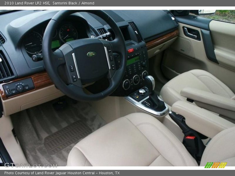 Santorini Black / Almond 2010 Land Rover LR2 HSE