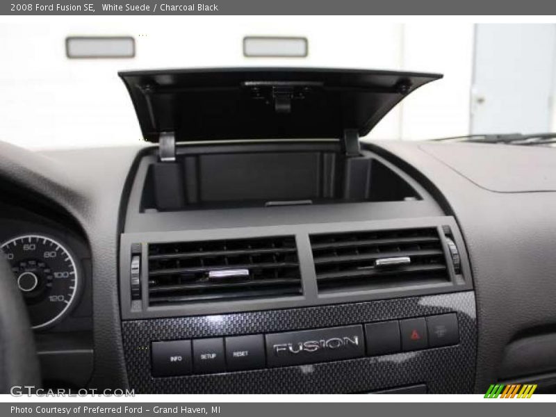 White Suede / Charcoal Black 2008 Ford Fusion SE