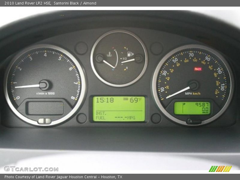 Santorini Black / Almond 2010 Land Rover LR2 HSE