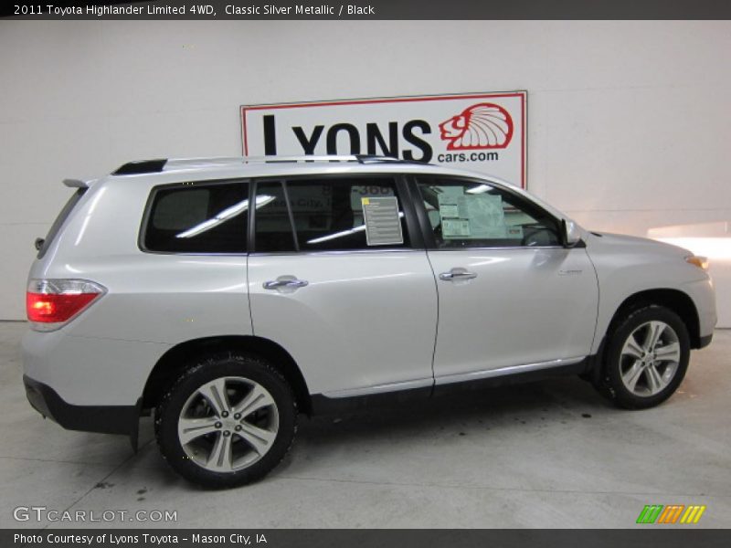 Classic Silver Metallic / Black 2011 Toyota Highlander Limited 4WD