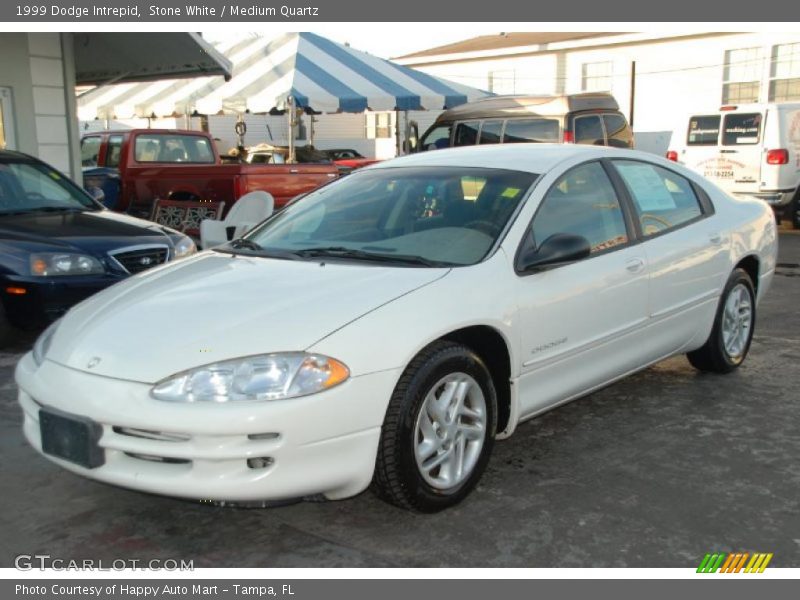 Front 3/4 View of 1999 Intrepid 