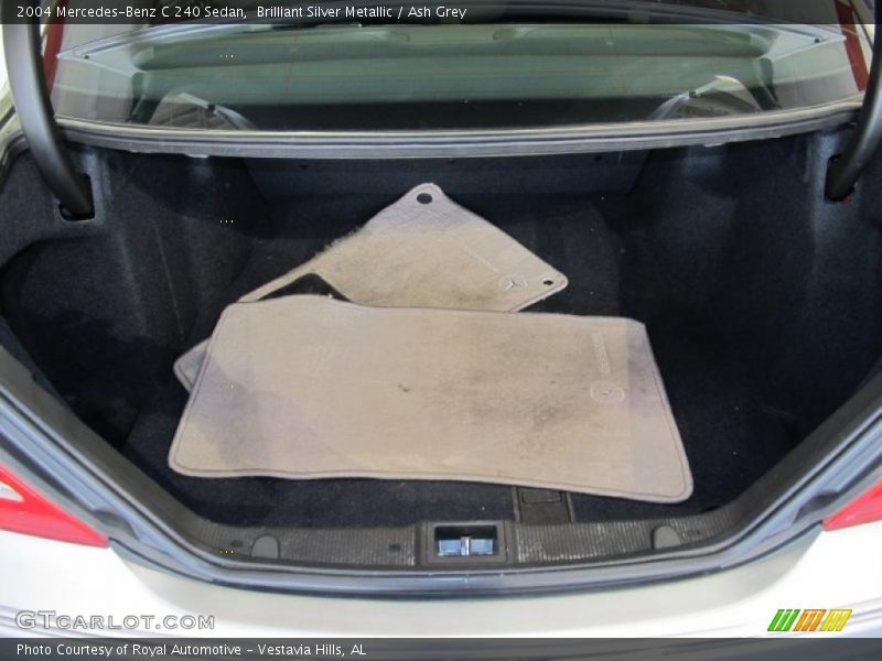  2004 C 240 Sedan Trunk