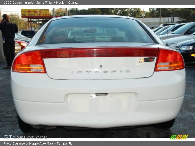 Stone White / Medium Quartz 1999 Dodge Intrepid