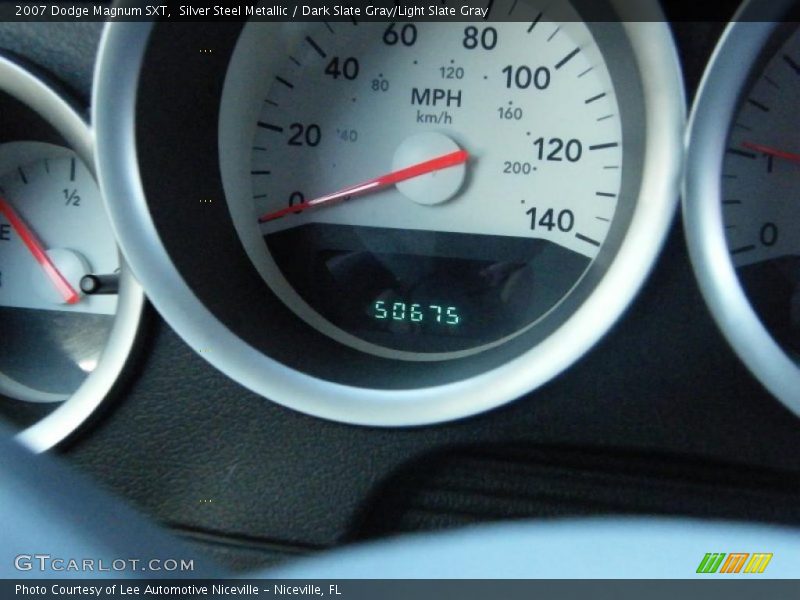 Silver Steel Metallic / Dark Slate Gray/Light Slate Gray 2007 Dodge Magnum SXT