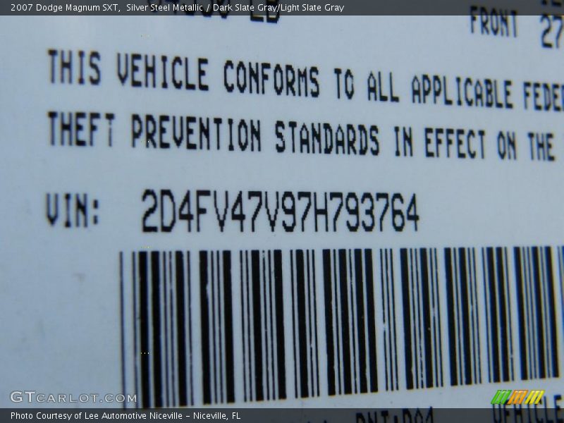 Silver Steel Metallic / Dark Slate Gray/Light Slate Gray 2007 Dodge Magnum SXT