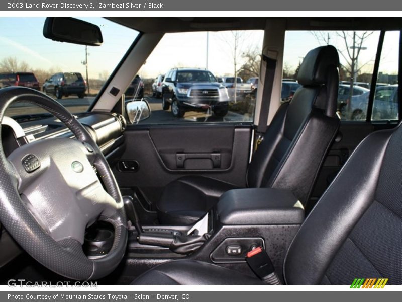 Zambezi Silver / Black 2003 Land Rover Discovery S