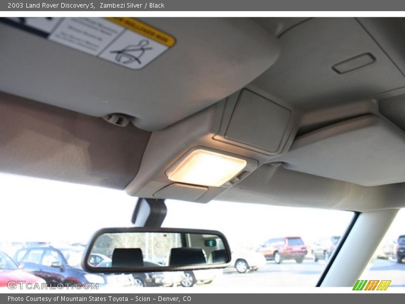 Zambezi Silver / Black 2003 Land Rover Discovery S