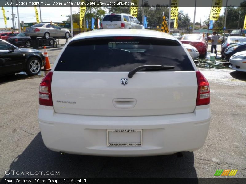 Stone White / Dark Slate Gray/Light Graystone 2007 Dodge Magnum SE