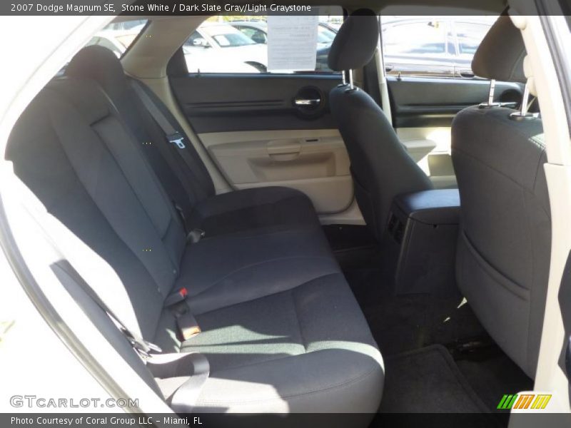 Stone White / Dark Slate Gray/Light Graystone 2007 Dodge Magnum SE