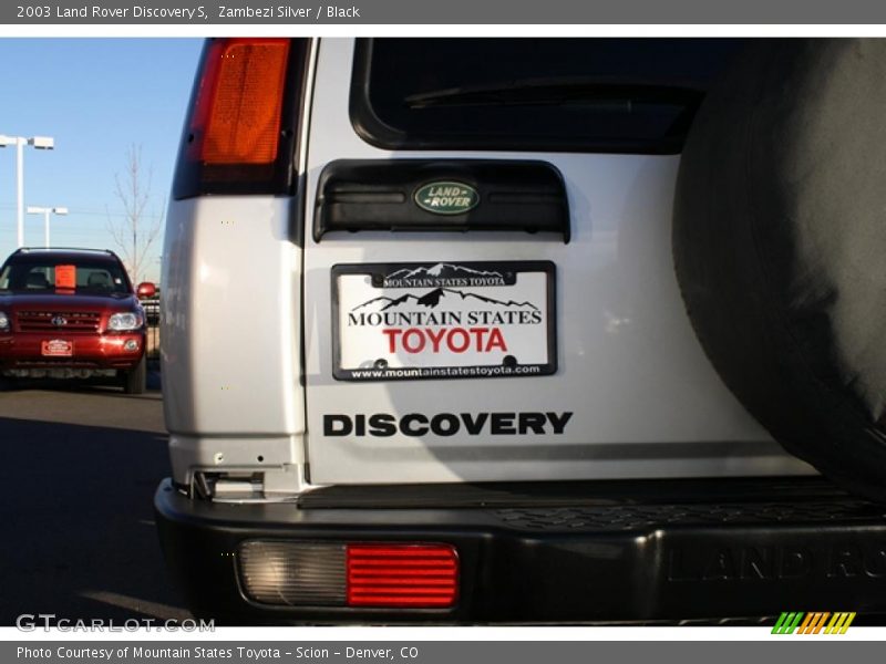Zambezi Silver / Black 2003 Land Rover Discovery S