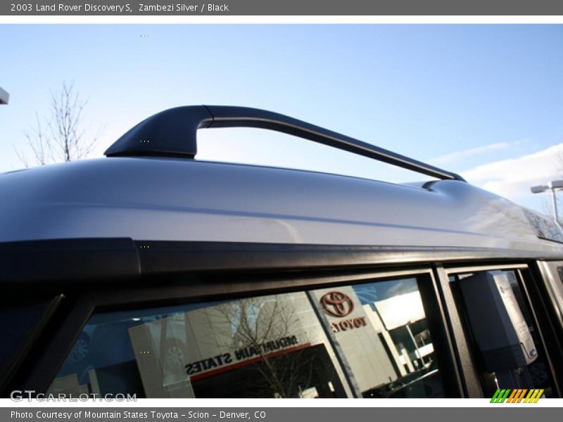 Zambezi Silver / Black 2003 Land Rover Discovery S