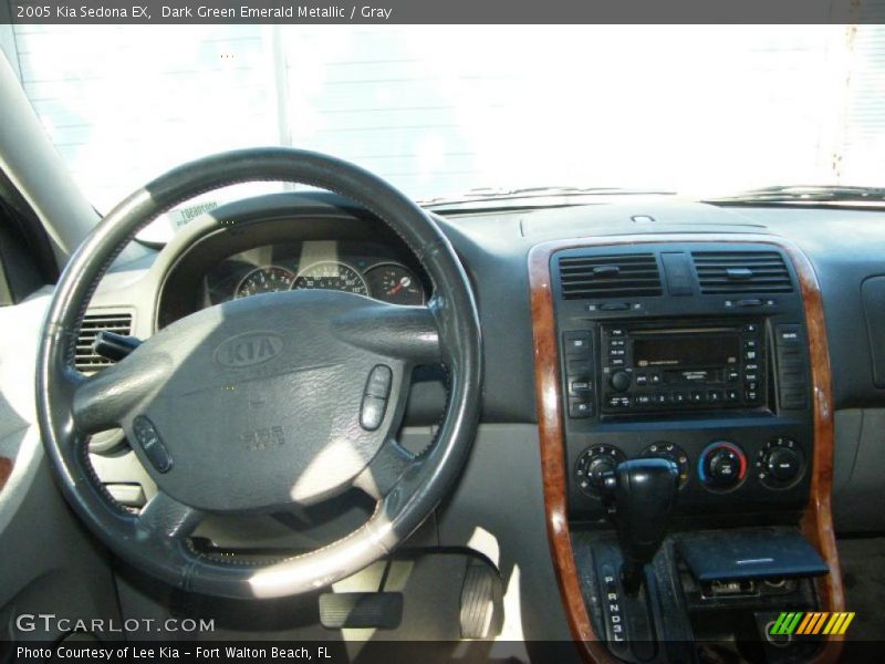 Dark Green Emerald Metallic / Gray 2005 Kia Sedona EX