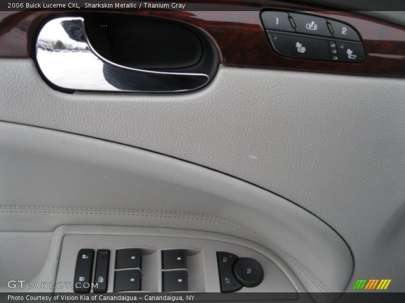 Sharkskin Metallic / Titanium Gray 2006 Buick Lucerne CXL