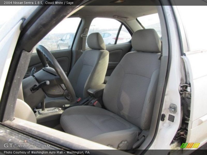 Cloud White / Sage 2004 Nissan Sentra 1.8 S