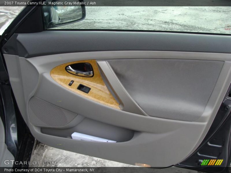 Magnetic Gray Metallic / Ash 2007 Toyota Camry XLE
