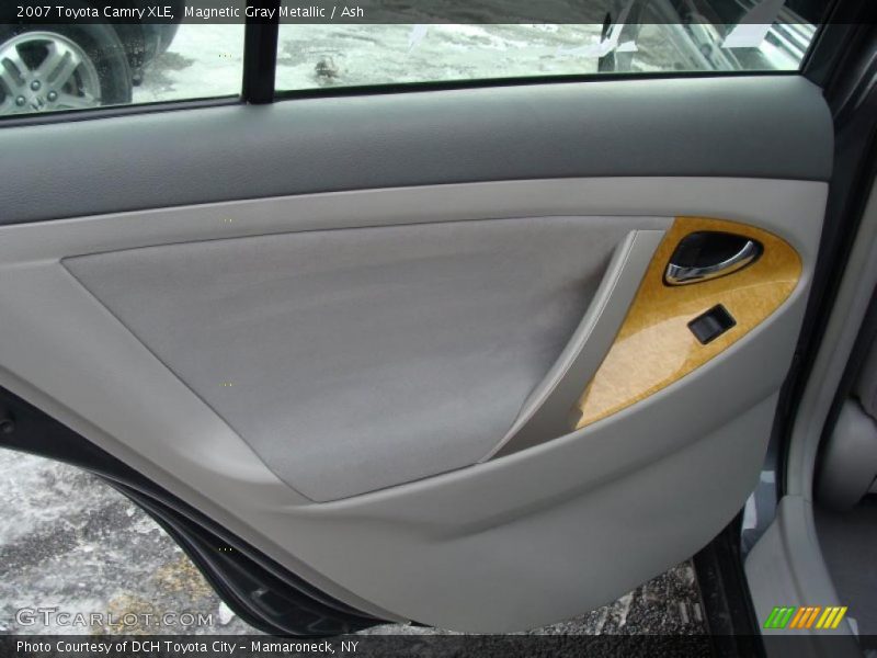Magnetic Gray Metallic / Ash 2007 Toyota Camry XLE