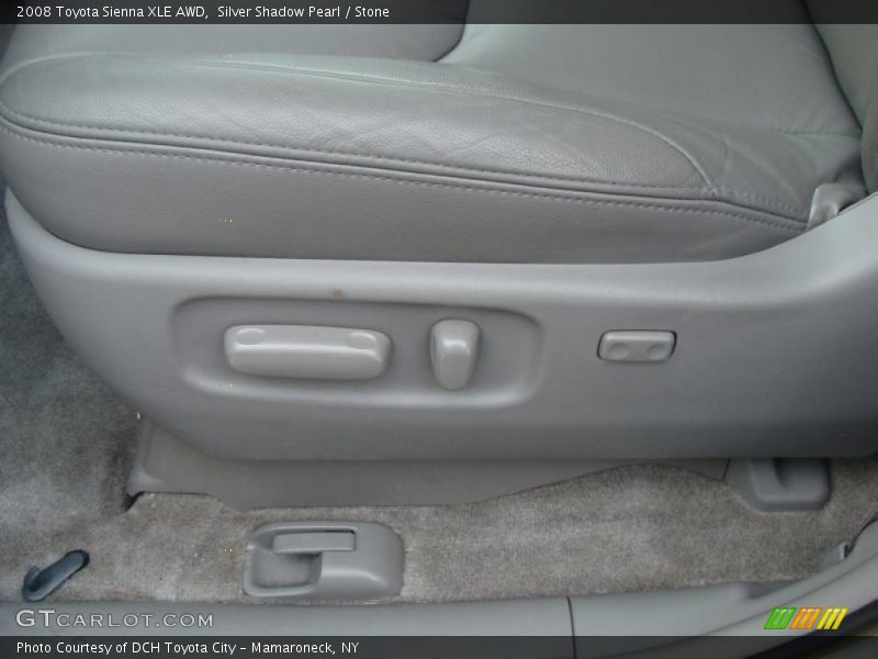 Silver Shadow Pearl / Stone 2008 Toyota Sienna XLE AWD