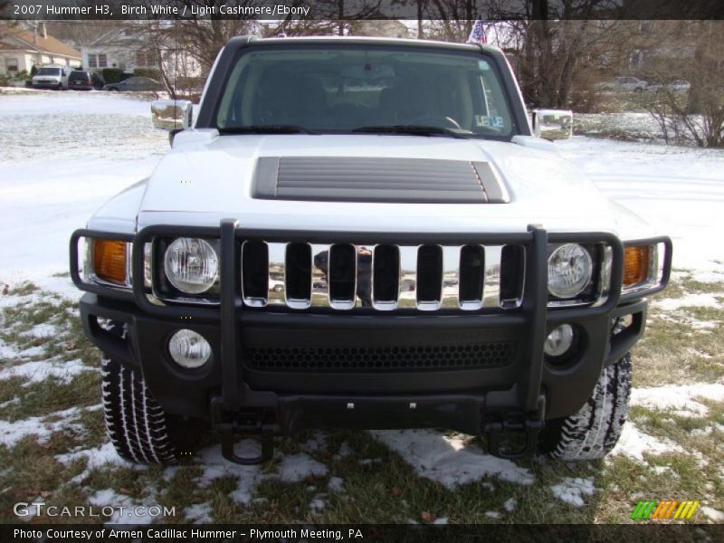 Birch White / Light Cashmere/Ebony 2007 Hummer H3