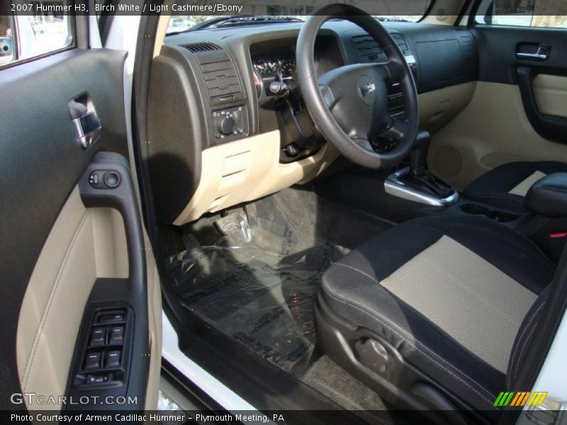Birch White / Light Cashmere/Ebony 2007 Hummer H3
