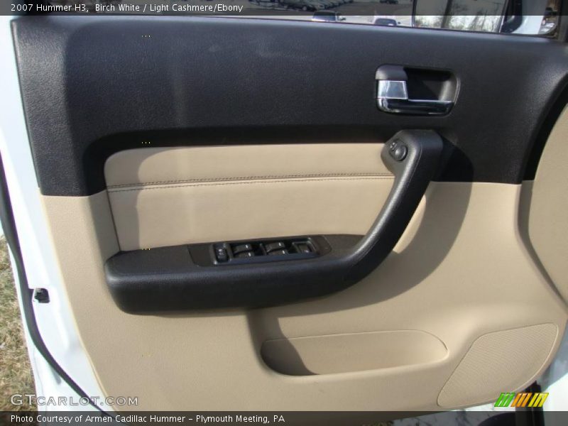 Birch White / Light Cashmere/Ebony 2007 Hummer H3