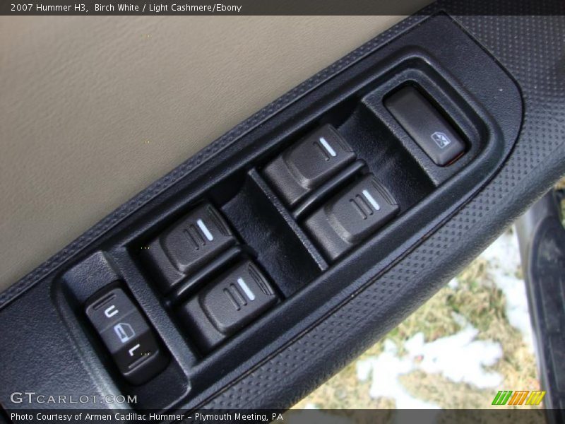 Birch White / Light Cashmere/Ebony 2007 Hummer H3