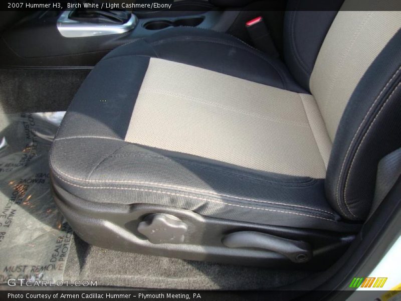 Birch White / Light Cashmere/Ebony 2007 Hummer H3