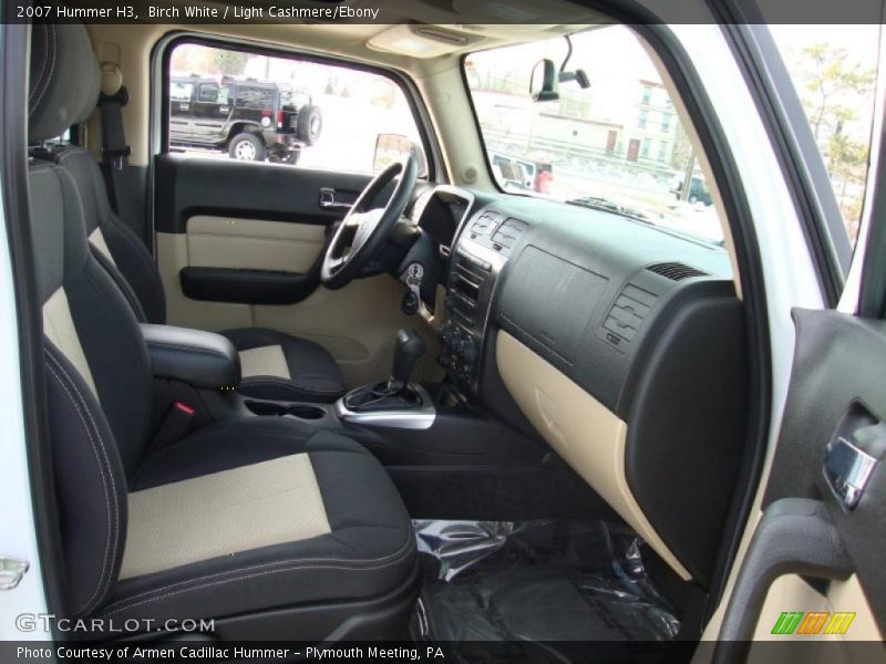 Birch White / Light Cashmere/Ebony 2007 Hummer H3