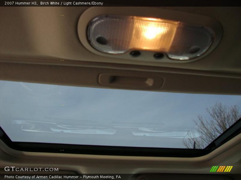 Birch White / Light Cashmere/Ebony 2007 Hummer H3