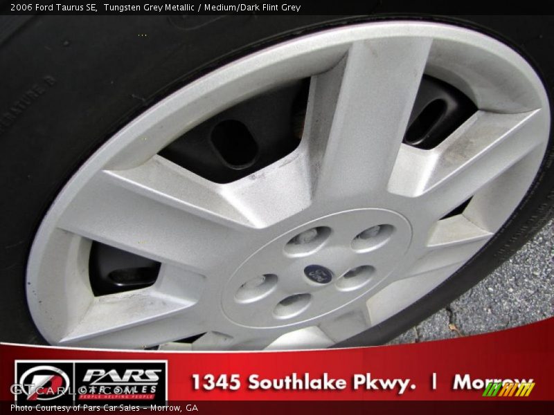Tungsten Grey Metallic / Medium/Dark Flint Grey 2006 Ford Taurus SE