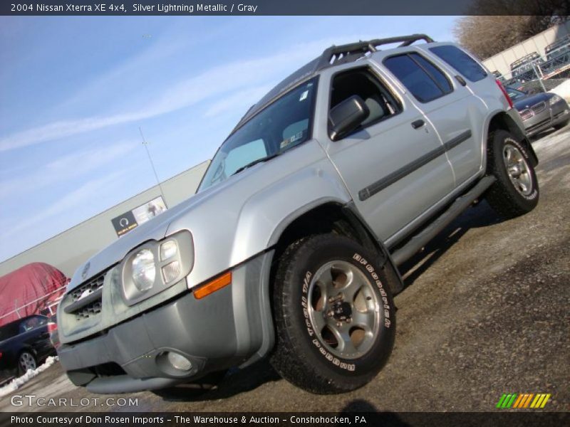 Silver Lightning Metallic / Gray 2004 Nissan Xterra XE 4x4