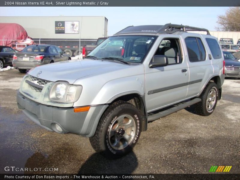 Silver Lightning Metallic / Gray 2004 Nissan Xterra XE 4x4