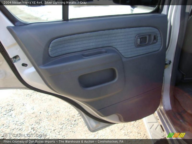 Silver Lightning Metallic / Gray 2004 Nissan Xterra XE 4x4