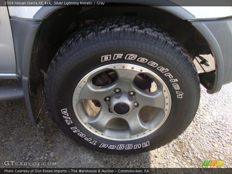 Silver Lightning Metallic / Gray 2004 Nissan Xterra XE 4x4