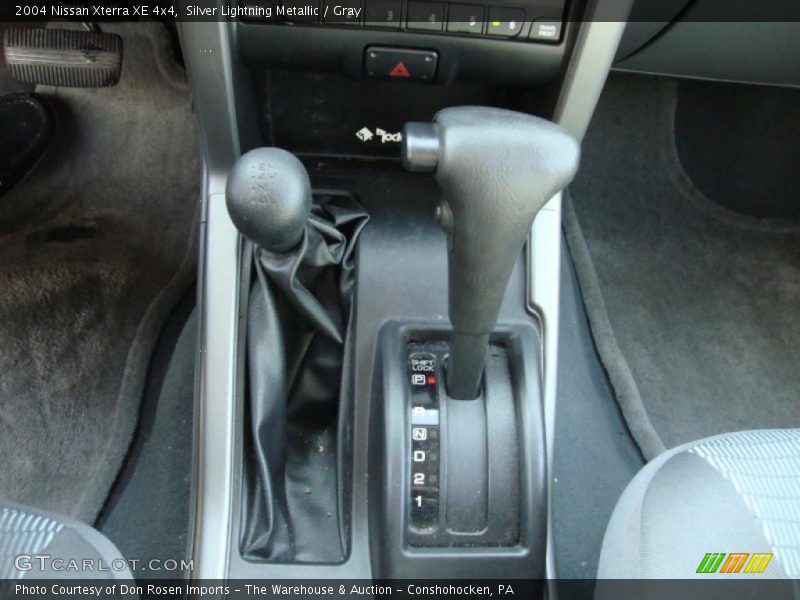 Silver Lightning Metallic / Gray 2004 Nissan Xterra XE 4x4