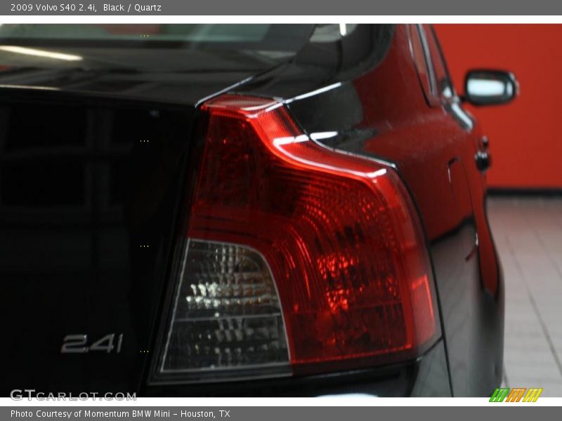 Black / Quartz 2009 Volvo S40 2.4i