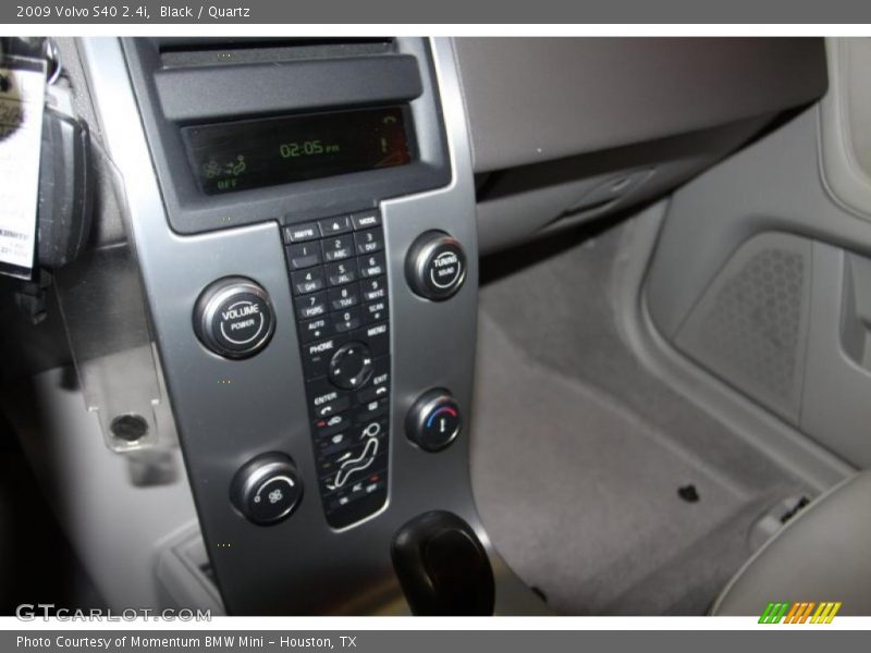 Black / Quartz 2009 Volvo S40 2.4i