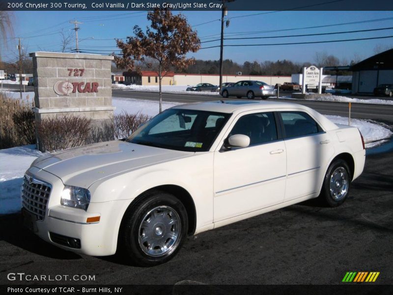 Cool Vanilla / Dark Slate Gray/Light Slate Gray 2006 Chrysler 300 Touring