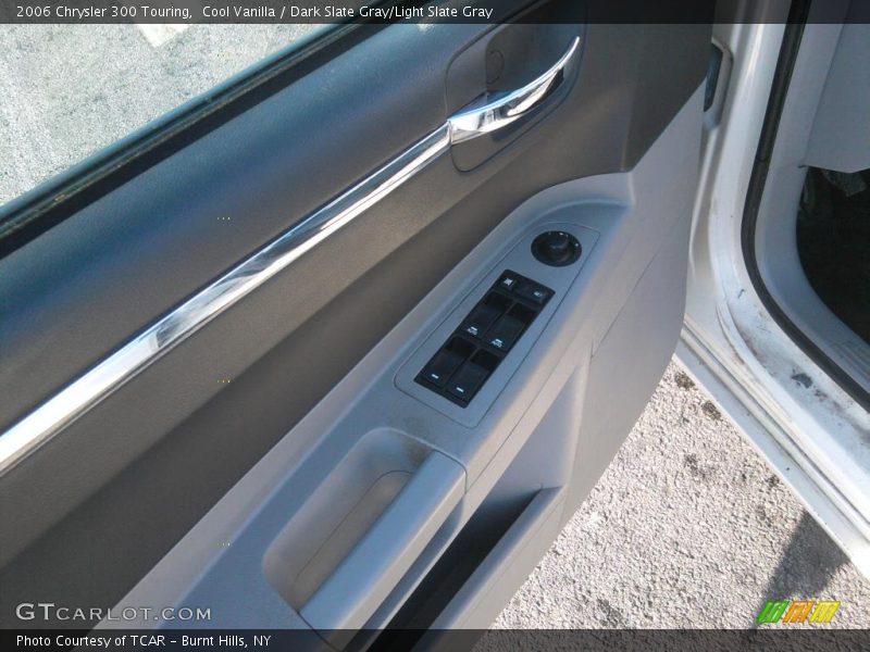 Cool Vanilla / Dark Slate Gray/Light Slate Gray 2006 Chrysler 300 Touring