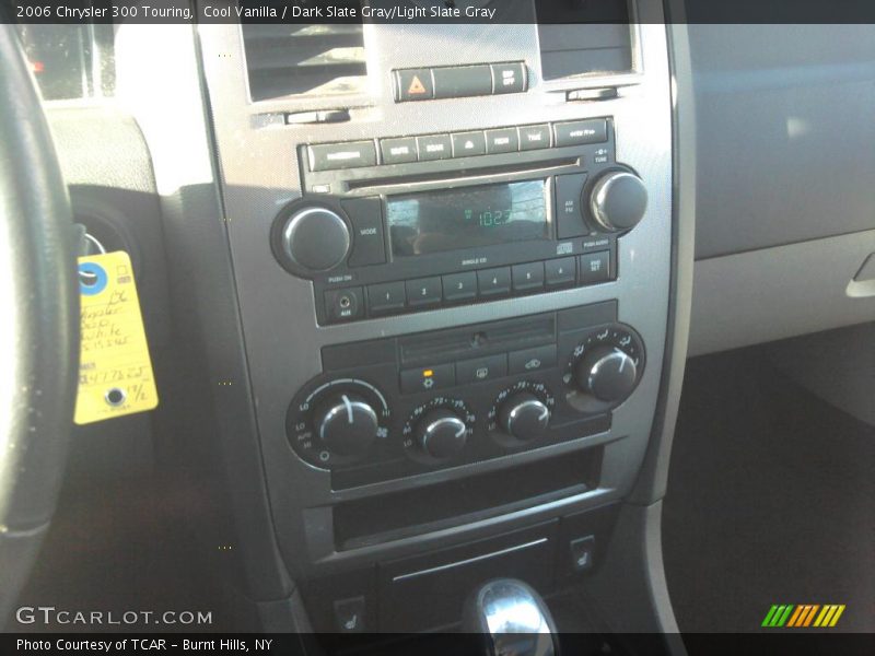 Cool Vanilla / Dark Slate Gray/Light Slate Gray 2006 Chrysler 300 Touring