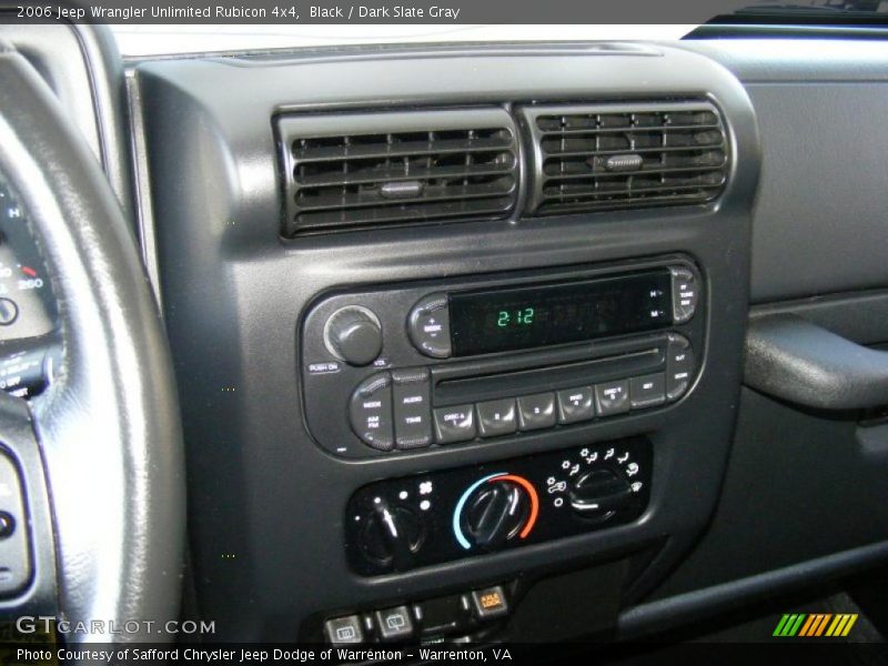 Controls of 2006 Wrangler Unlimited Rubicon 4x4