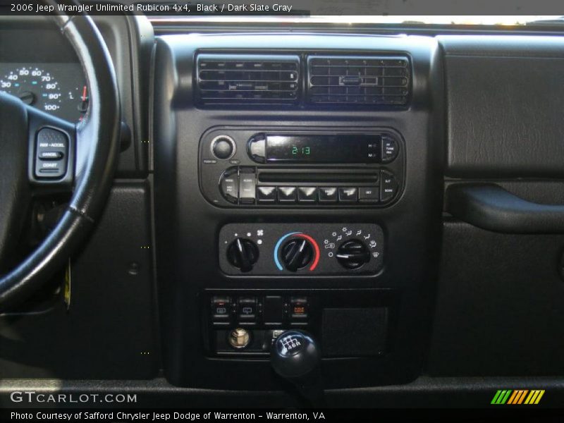 Controls of 2006 Wrangler Unlimited Rubicon 4x4