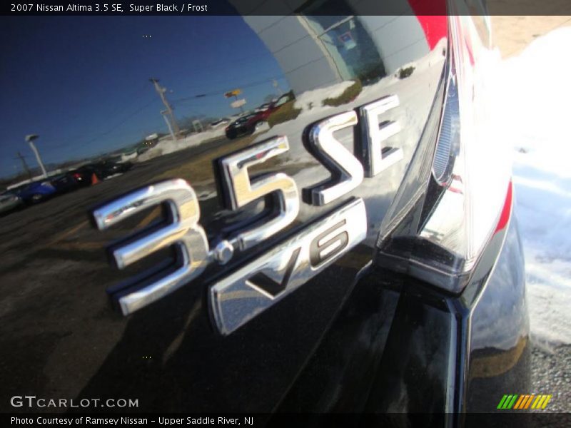 Super Black / Frost 2007 Nissan Altima 3.5 SE