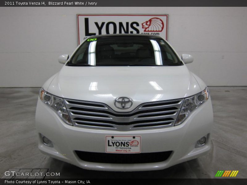 Blizzard Pearl White / Ivory 2011 Toyota Venza I4